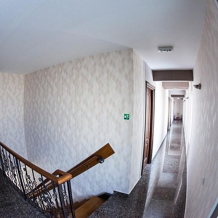 Hotel La Strada Ploiesti Ngoại thất bức ảnh